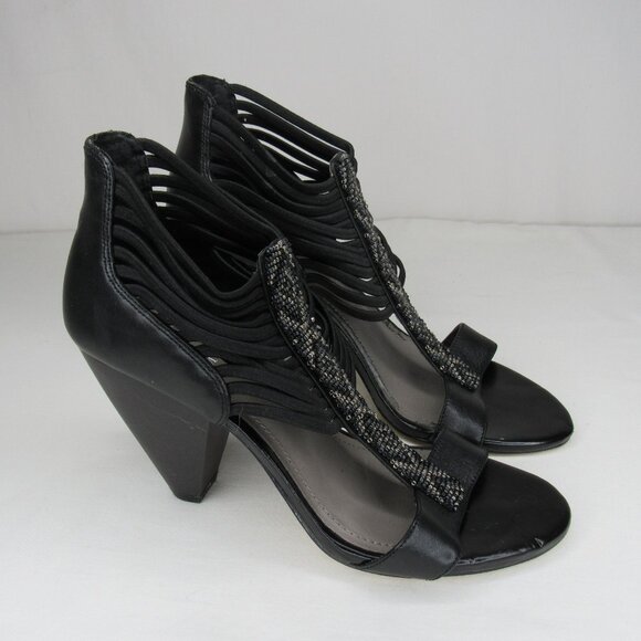 Vince Camuto Black Leather CARENAS Strappy Heel Women's 7 - Picture 1 of 11